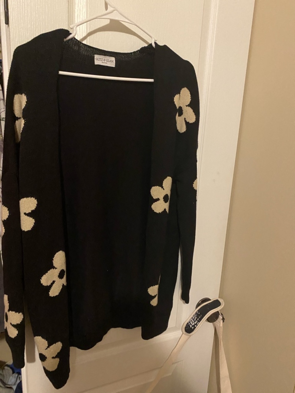 Black Open-Front Floral Accent Cardigan - GUTZY & GLAM